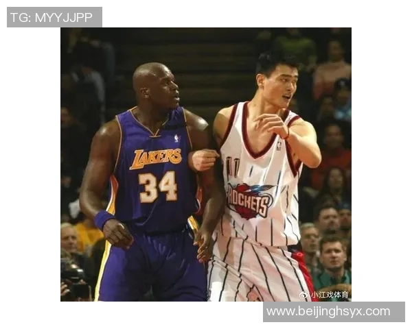 姚明与邓肯的传奇对决:篮球巨星的荣耀与友谊之路 姚明与邓肯的传奇对决:篮球巨星的荣耀与友谊之路