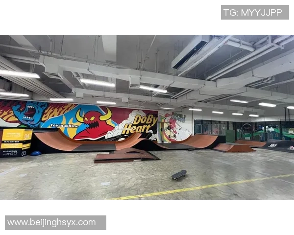 成都滑板队协作创新探索热议滑板文化新风尚 成都滑板队协作创新探索热议滑板文化新风尚